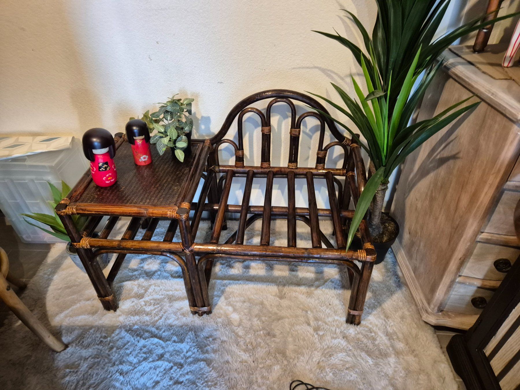 Sessel: Fauteuil avec tablette en rotin ancien – Gebraucht aus Fully von tameab