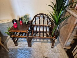 Fauteuil avec tablette en rotin ancien