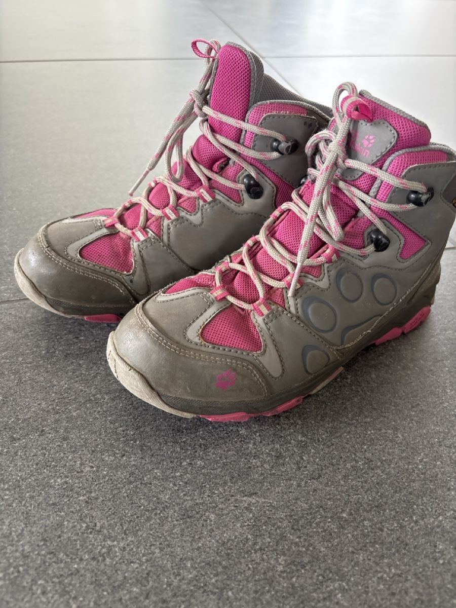 Jack Wolfskin Scarpe per ragazze: Wanderschuhe Jack Wolfskin 36 – Usato da Winznau venduto da Matthias06