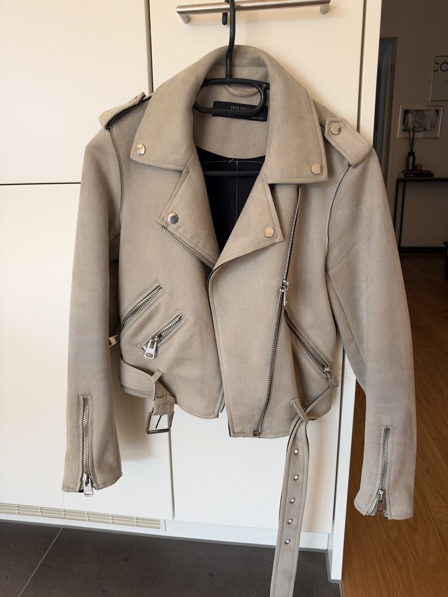 Vestes: Zara Basic Jacke Wildlederoptik beige Grösse XS – D'occasion à Lufingen par ott_r59k