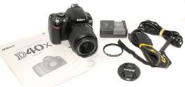 Nikon D40x mit DX AF-S 3.5-5.6/18-55mm G ED 2331/4