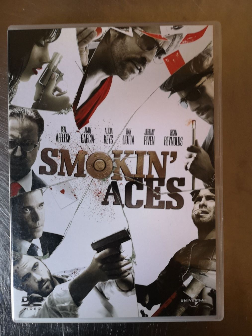 Tutti i DVDs: Smokin' Aces – Usato da Rothrist venduto da FLUEWALD