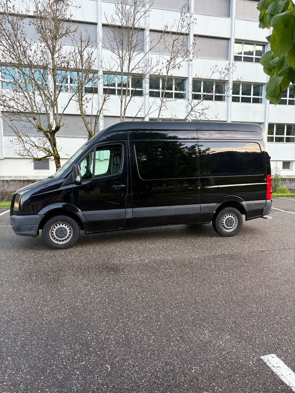 VW Veicoli commerciali: VW crafter 2,5 TDI frisch ab mfk 06.07.26 – Usato da St imier venduto da Rieju23 1