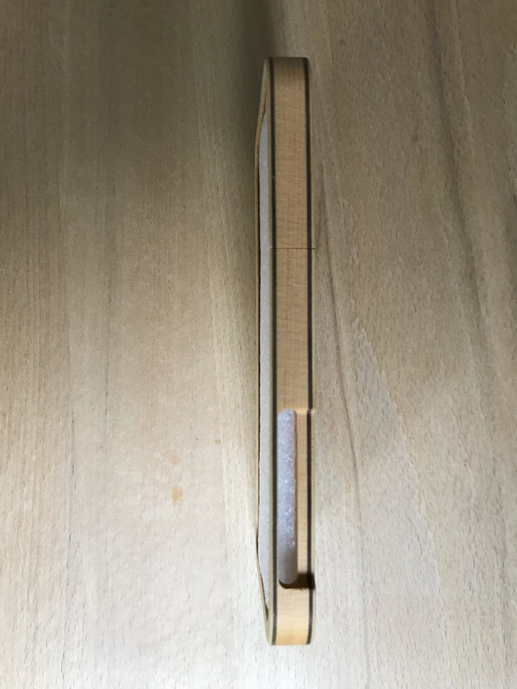 Cover & Protezioni schermo: Iphone 7/8/SE Dschember Smartphone_Hülle aus Engadiner Holz – Nuovo e nell'imballaggio originale da kaiseraugst venduto da Yohe 4