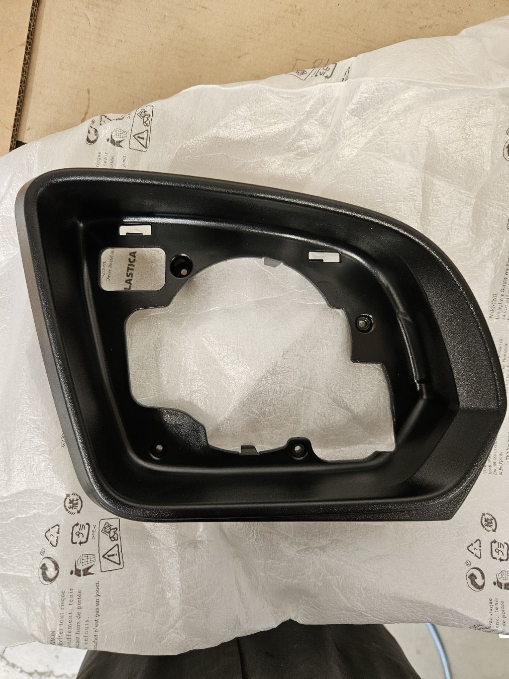 Mercedes-Benz Tutti pezzi di ricambio auto: Merceders Vito 116 – Nuovo e nell'imballaggio originale da Zizers venduto da Dave82