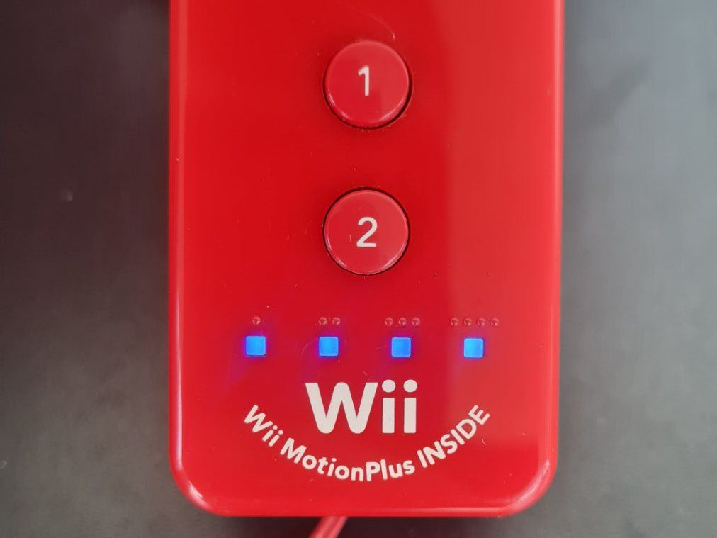 Nintendo Controller: Nintendo Wii / Controller / Fernbedienung mit Hülle / Rot – Usato da Safenwil venduto da Husqi2000 5