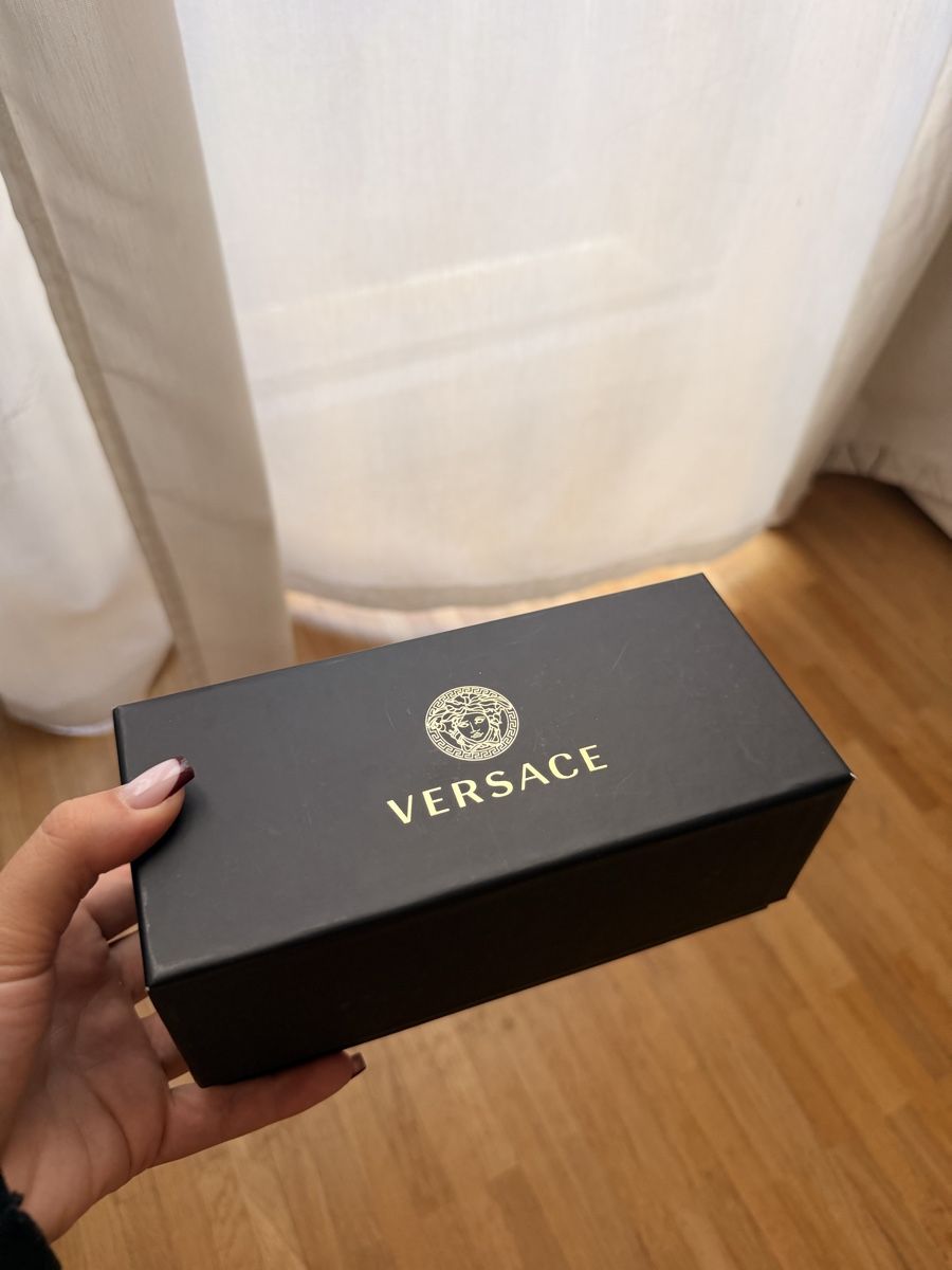 Versace Brillen & Gläser: Lunette de soleil noir Versace  – Neu (gemäss Beschreibung) aus Le Lignon von Ana2831 5