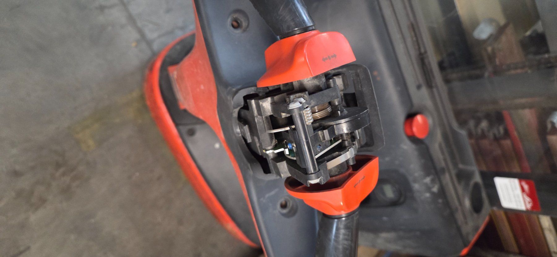 Linde Gabelstapler & Hubwagen: Stapler, Ameise, Hubwagen, Linde – Gebraucht aus Dielsdorf von EArau1 1