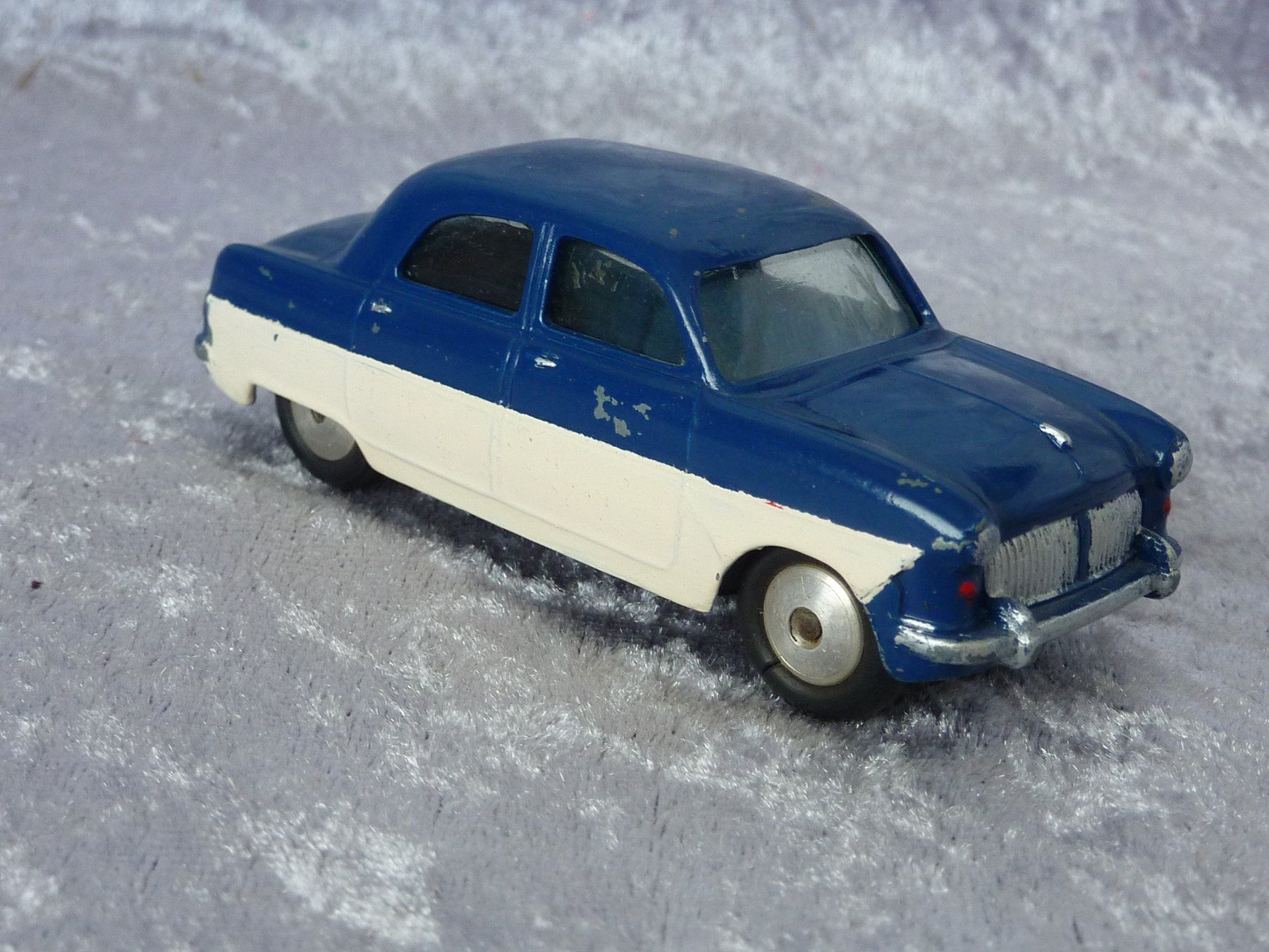 Corgi Toys Modellautos: Ford Consul 1:43 – Gebraucht aus Dürrenäsch von modellautos4you