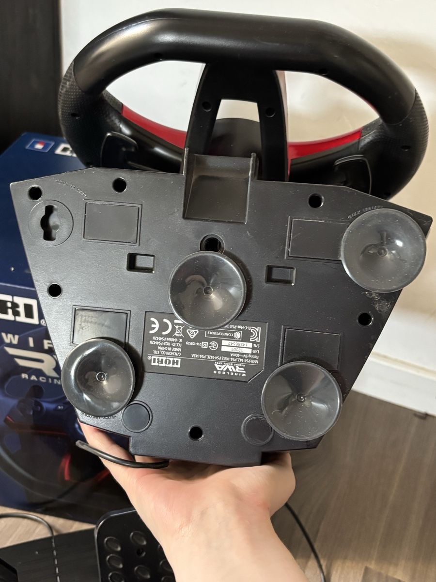 Controller: Volant sans fil PS4-PC – Nuovo (secondo la descrizione) da Le locle venduto da cla_nv8m 4