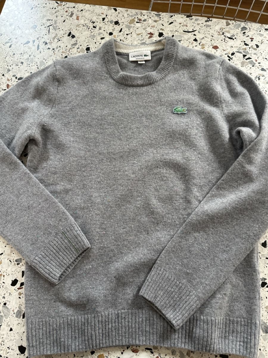 Lacoste Maglioni & Felpe: Pull Lacoste gris col rond, état comme neuf – Usato da Genève venduto da Davidspiky17 3