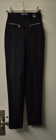 Hose, Gr. 32, schwarz mit Details - neuwertig! VERSACE Jeans