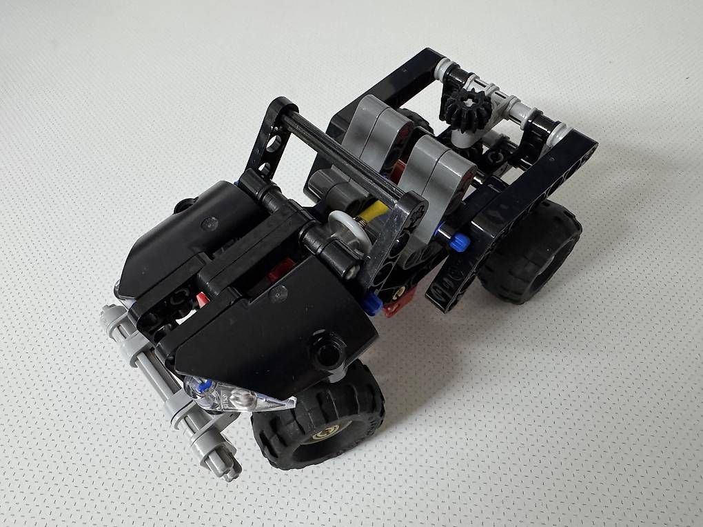 Lego Kit di costruzioni: LEGO TECHNIC SET 8066 GELÄNDEWAGEN /OFF-ROADER – Usato da Zunzgen venduto da Viper79 3