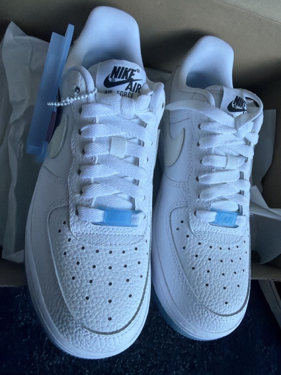 Nike Chaussures hommes: Nike Air Force I – Neuf avec emballage d'origine à Rorbas par Maccaron