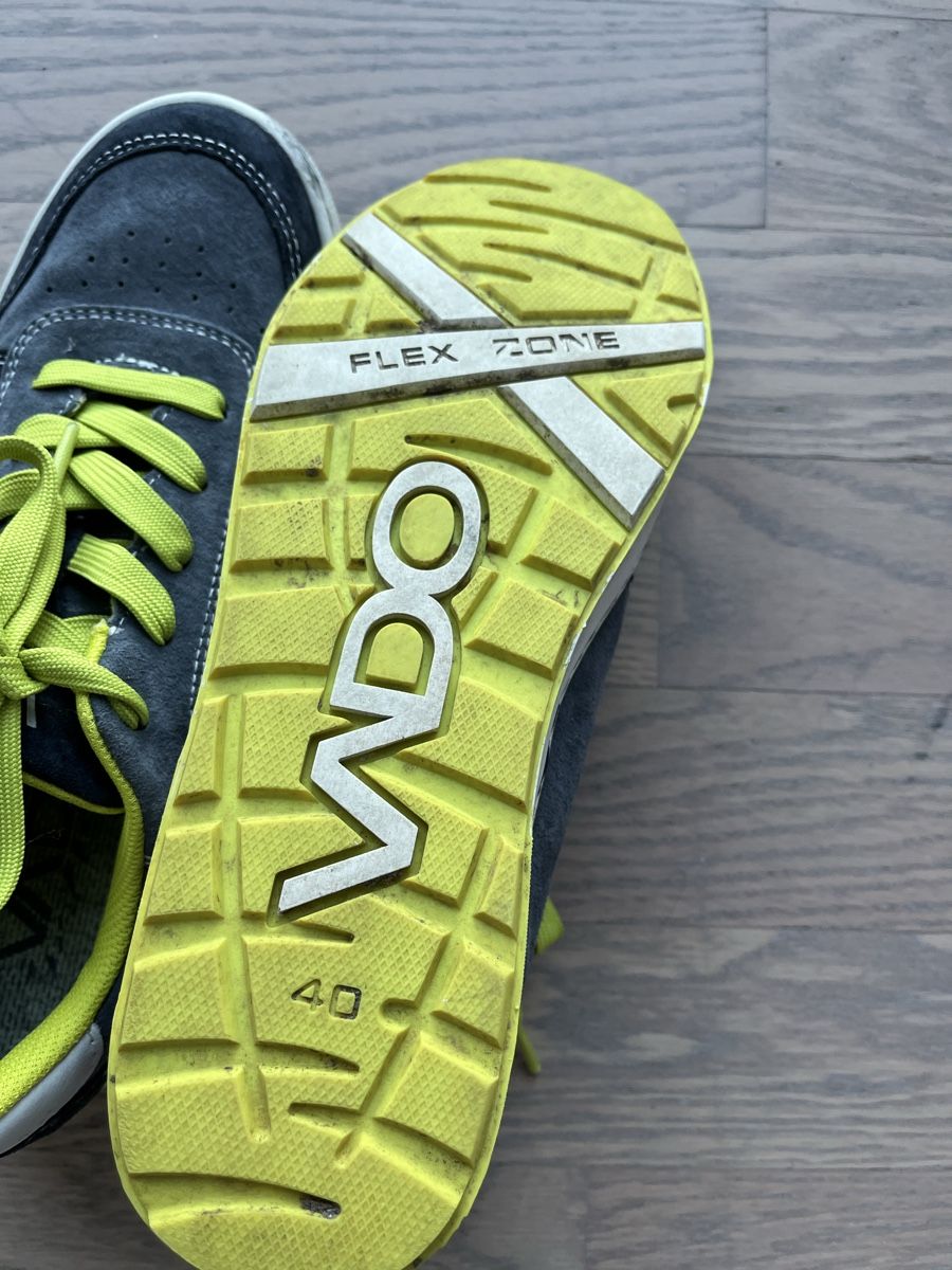 Schuhe für Jungen: Schuhe für Junge Gr. 39/40 – Gebraucht aus Oberuzwil von Kuchli 2
