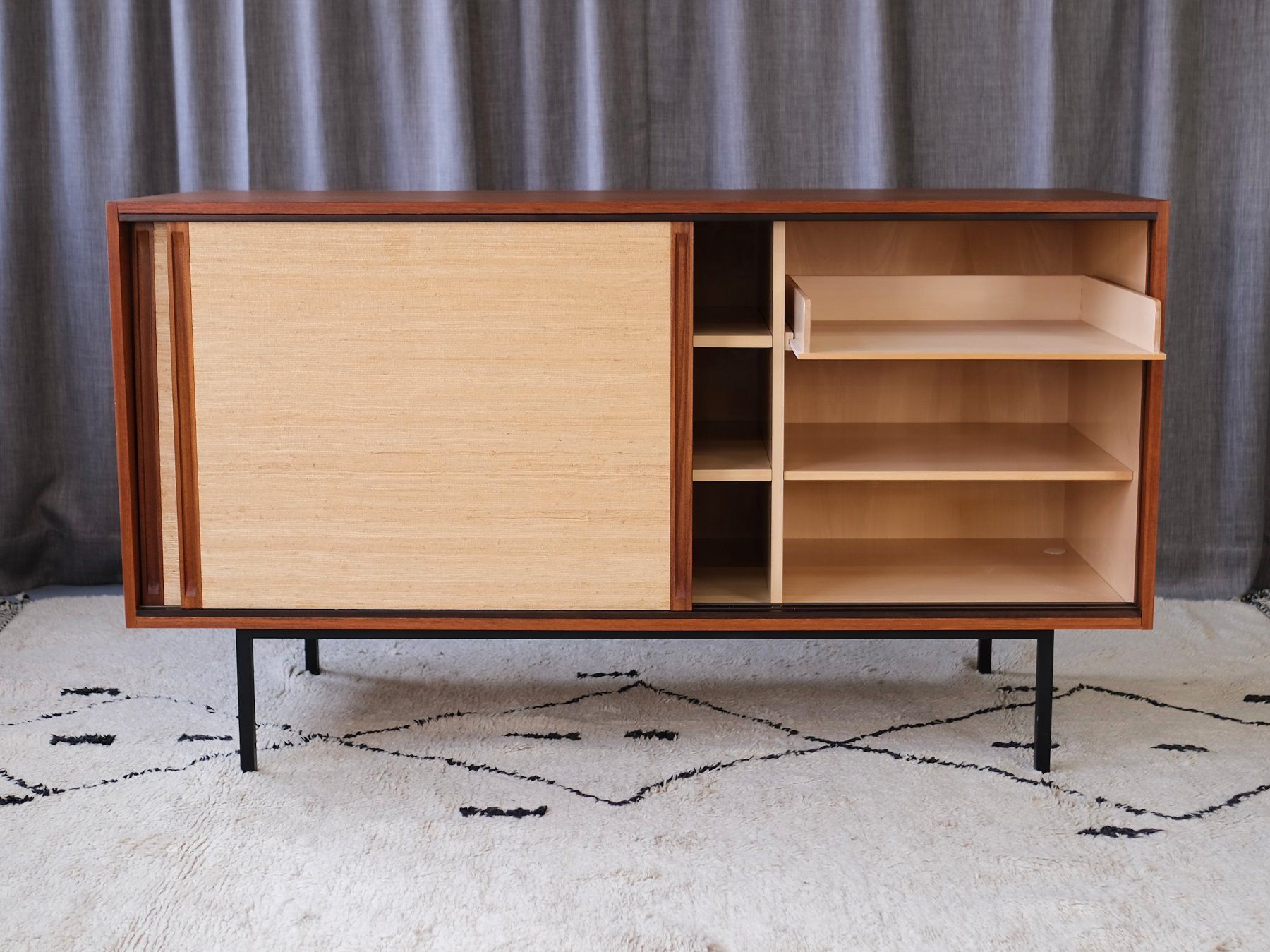 Cassettiere: Dieter Wäckerlin Sideboard von Behr Möbel 1958 – Usato da Bern venduto da Zmodern_VIN 5