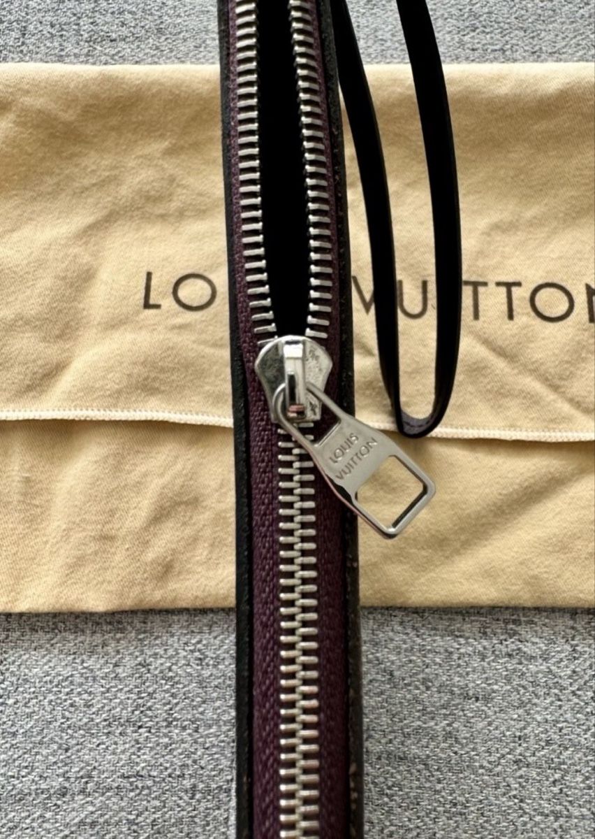 Louis Vuitton Borse: Pochette Louis Vuitton Epi Cuir Violet – Usato da Sugiez venduto da Mlle_Bakets 8