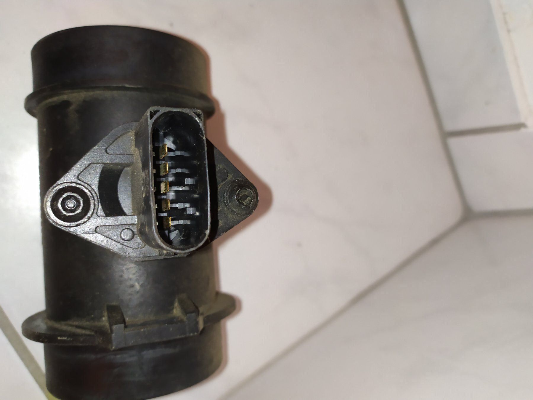 BMW Tutti pezzi di ricambio auto: Luftmassenmesser BMW / Bosch 0280217124 – Usato da Schlatt TG venduto da Andis3 2