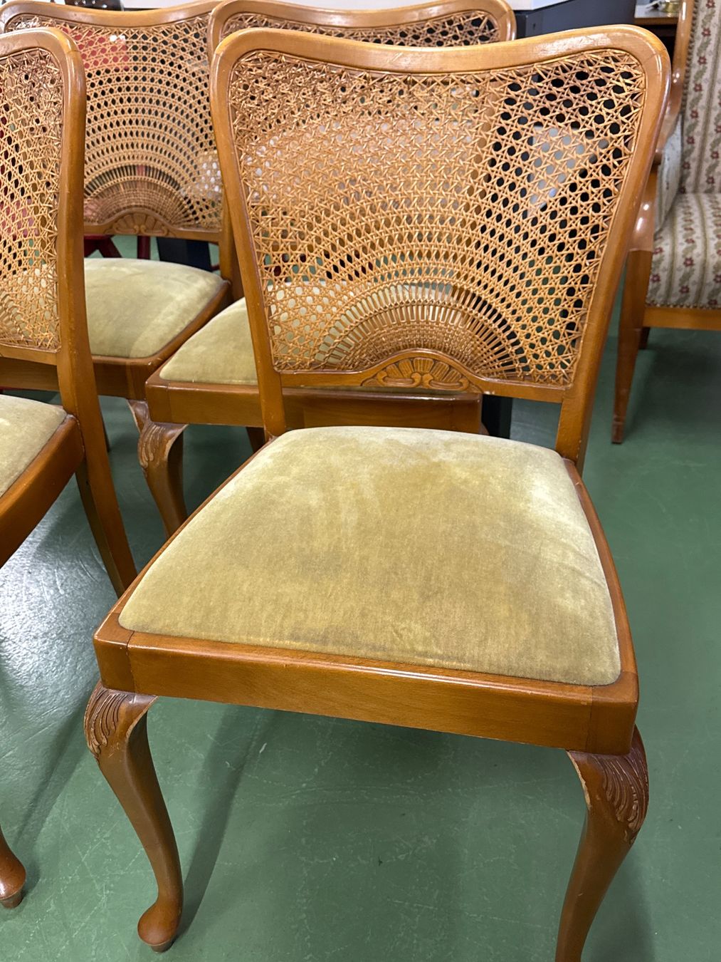 Sedie: 4er-Set Holzstühle mit Wiener Geflecht – Usato da Pratteln venduto da Cartonsducoeur_bl 1