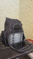 Voyager Camo Angel Rucksack mit diversen Ködern und Haken