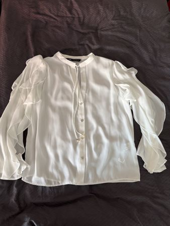 ZARA Bluse Weiss Grösse M Rüschen Ärmel Leicht & Elegant 49