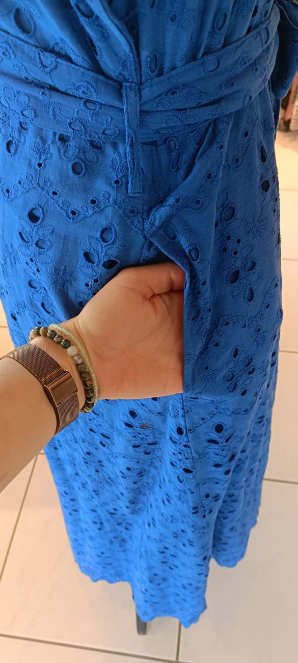 Goa Kleider: Goa Kleid bestickt mit Gürtel Grösse S – Gebraucht aus Zollikofen von Proseco 2