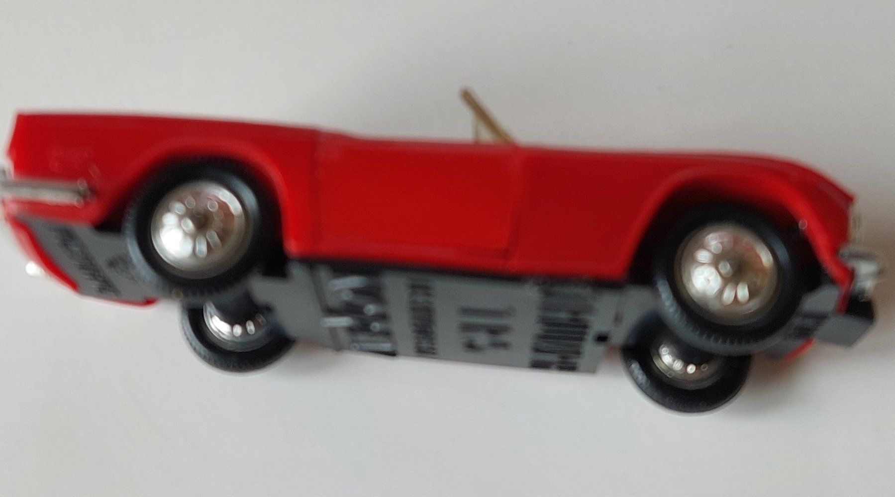 Triumph Modellini d'auto: Triumph TR 5 rot Cabrio ,Norev , 1x43 – Usato da Veltheim AG venduto da fredy_richner 4