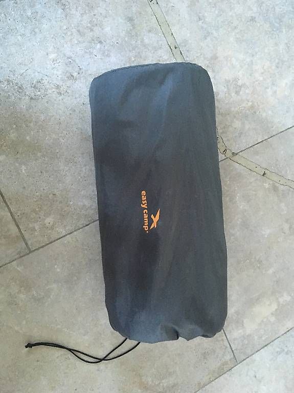 Matelas: Matelas camping double – D'occasion à Yvonand par YvesT01