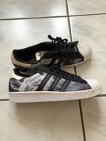 adidas Superstar – Edizione con stampa grafica – O