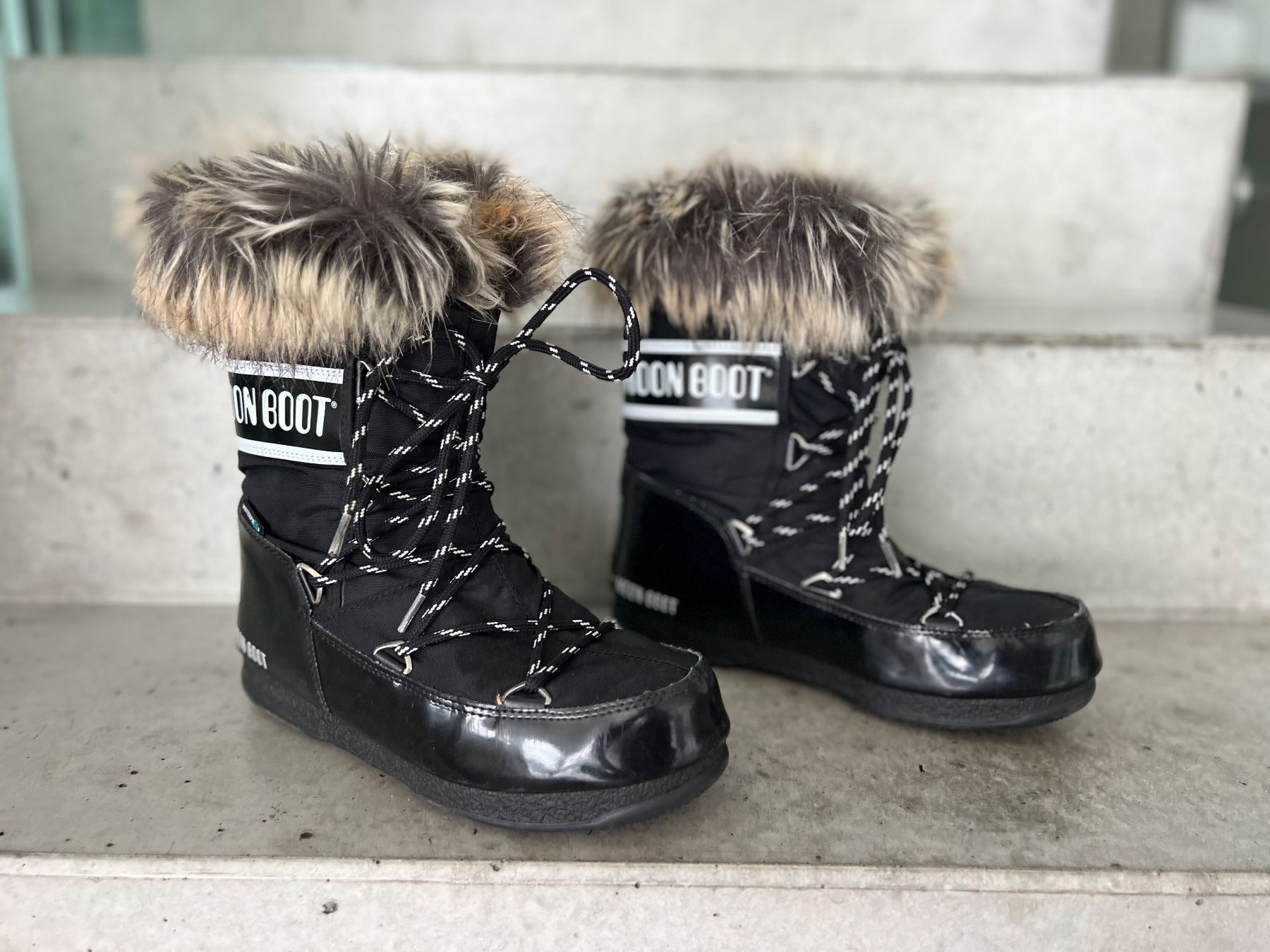 Moon Boot Damenschuhe: Moonboots 38 – Gebraucht aus Küsnacht ZH von Studjus