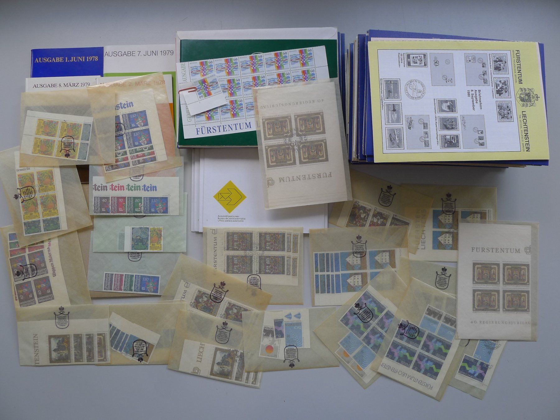 Tutti i francobolli: 1973-1992, Sammlung Liechtenstein Einzel & Vierer ** + gest. – Usato da Sursee venduto da Luzernerraute 9