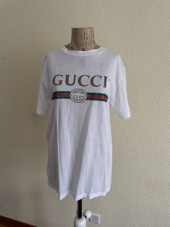 Gucci T-shirt: Original Gucci Shirt – Usato da Rotkreuz venduto da Mini_mela33