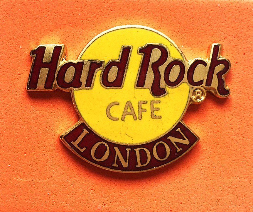 Placchette & Badge: 1 Pin Hard Rock Café,  LONDON – Usato da Oberaach venduto da feggi
