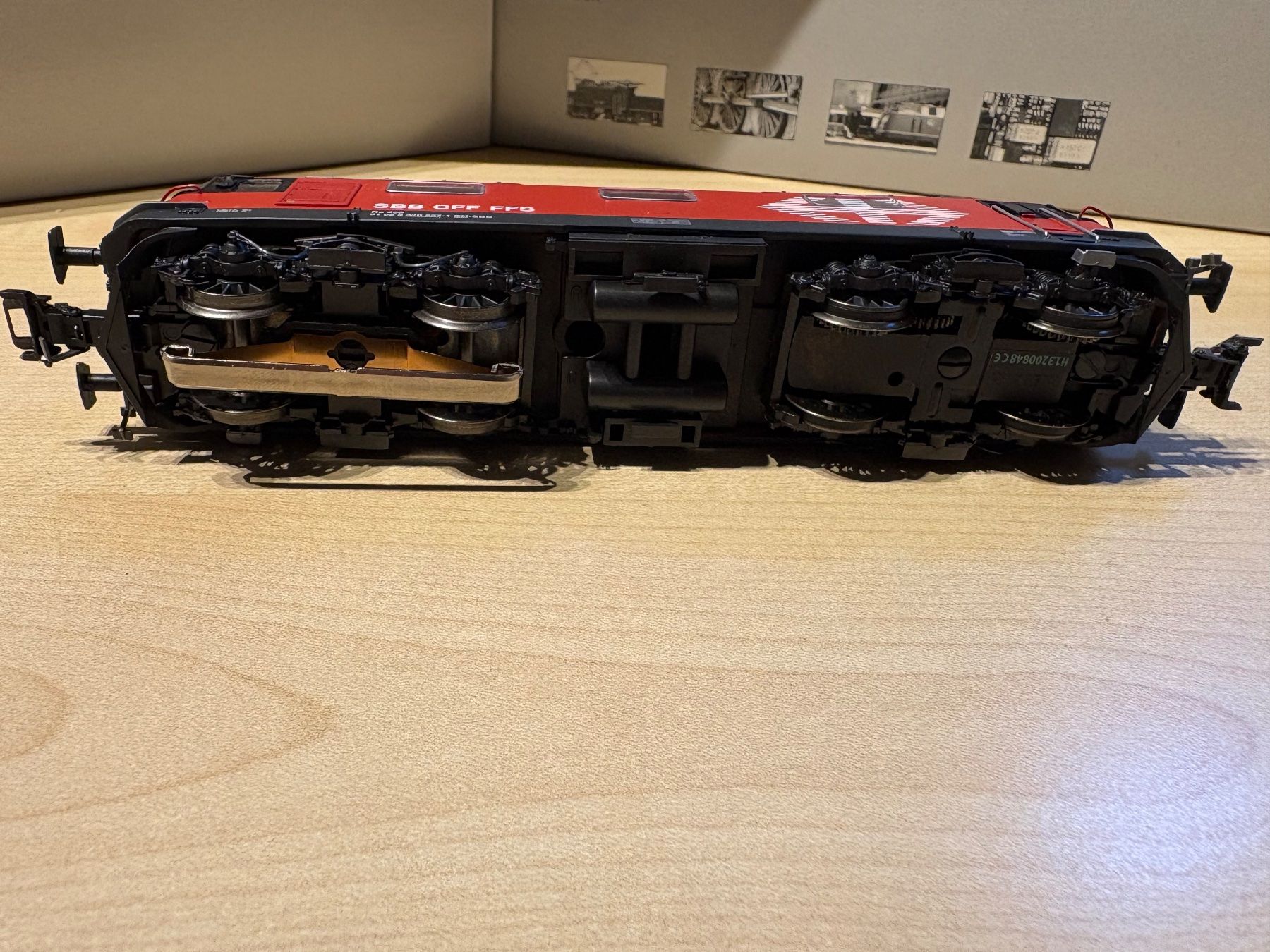 Märklin Modellini di ferrovie: Marklin 37347 Re 4/4II "Lion" – Nuovo e nell'imballaggio originale da Corcelles Payerne venduto da Pierre66 3
