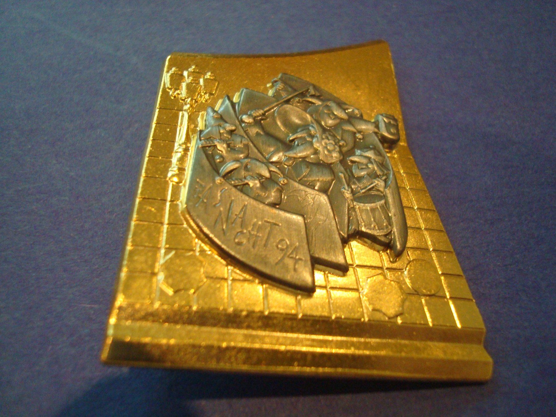Placchette & Badge: Plakette Basel Gold 1994 – Usato da Riehen venduto da Baerewaegli
