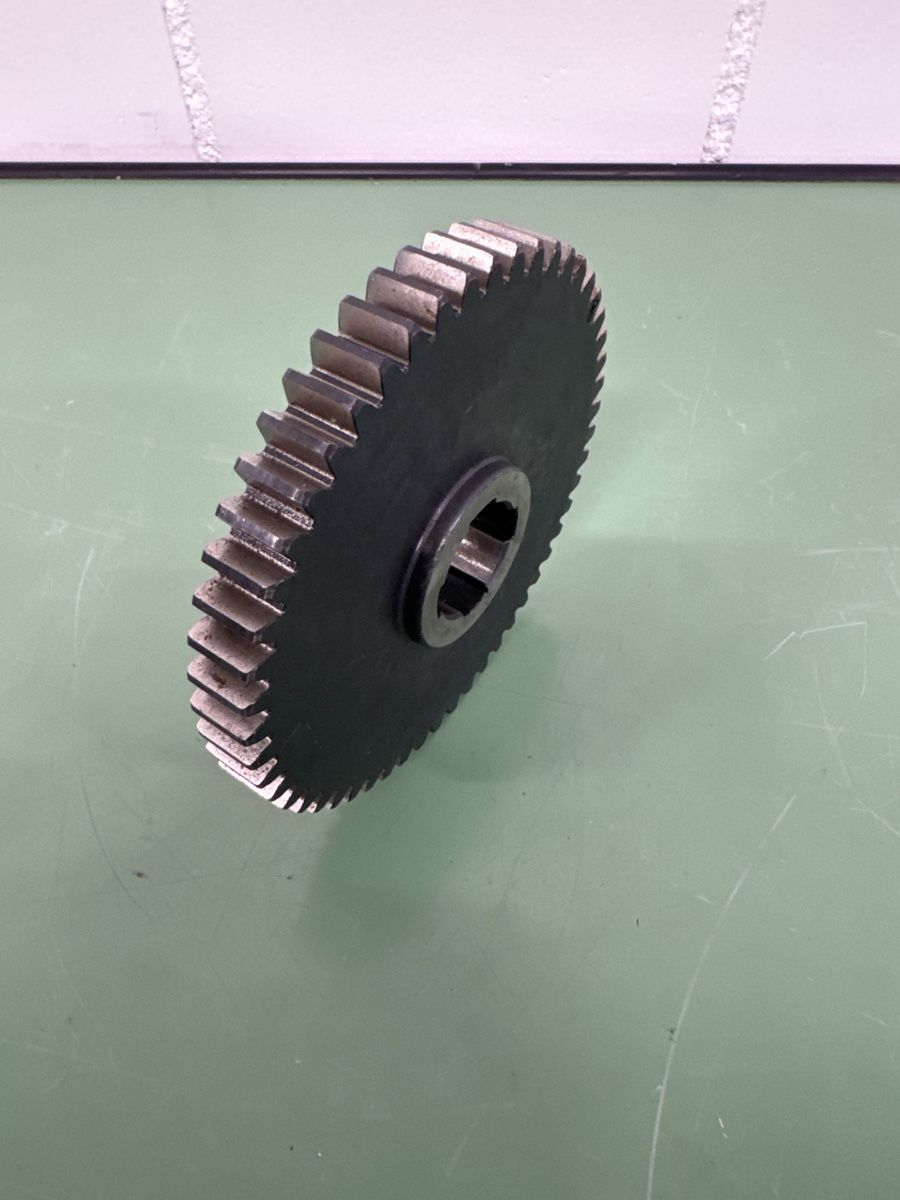 Tutti gli attrezzi: Pignon industriel 52 dents, module 2.5 – Usato da Aarberg venduto da SNMachines 2