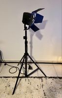 Studioleuchte mit Stativ - Perfekt für Video & Foto!