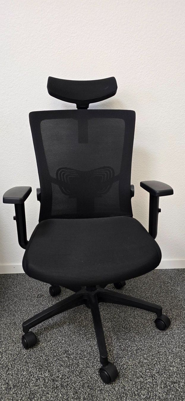 Chaises: *GRATIS*** Bürostuhl – D'occasion à Dübendorf par ron_hq9v