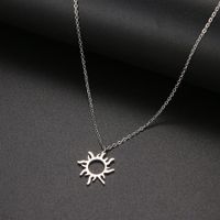 Edelstahl Halskette mit "Sonne" Anhänger in SILBER
