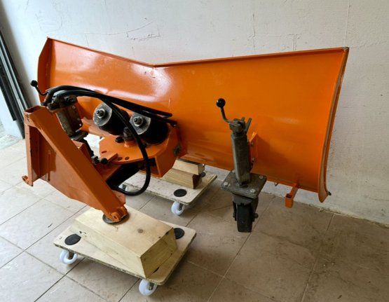 Zaugg Sgombero neve: Schneepflug Zaugg 150cm – Usato da Dagmersellen venduto da Giasil 1