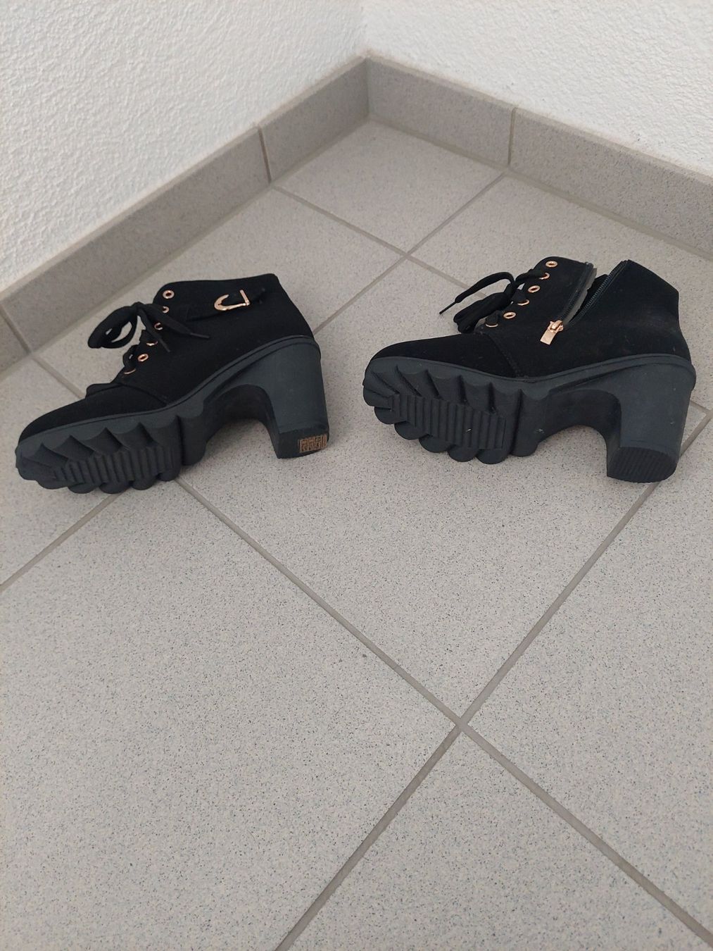 Scarpe da donna: Chaussures neuves Gr38.💥 – Usato da Muri b. Bern venduto da lilinounou 5