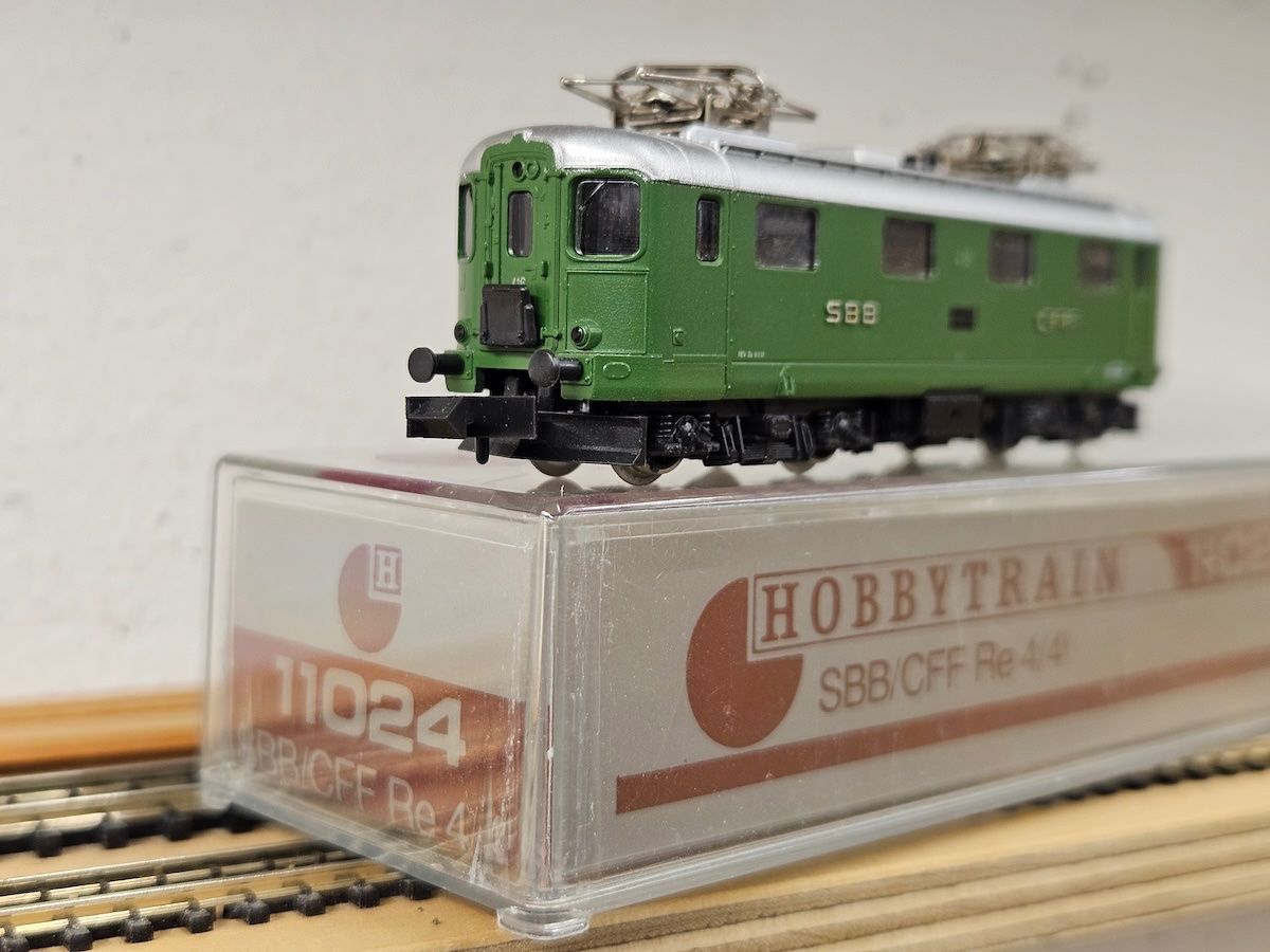 Hobbytrain Modellini di ferrovie: Re 4/4 I Digital spur N – Usato da Gunzgen venduto da luwy