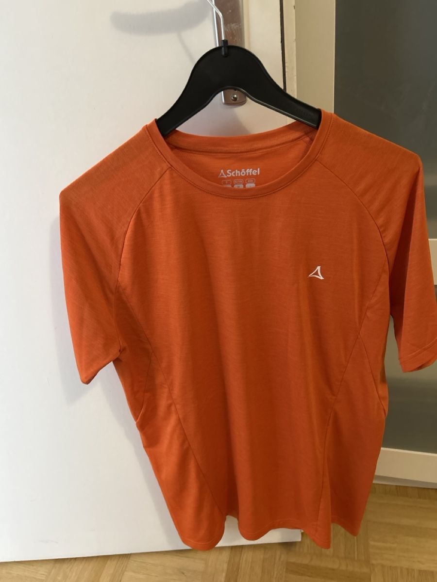 T-Shirts: T-Shirt Schöffel L – Gebraucht aus Oberdorf BL von Luka02