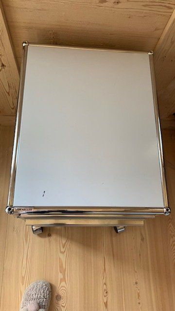 USM Eléments de bureau: Rollcontainer USM silbergrau – D'occasion à Winterthur par remdeiw 4