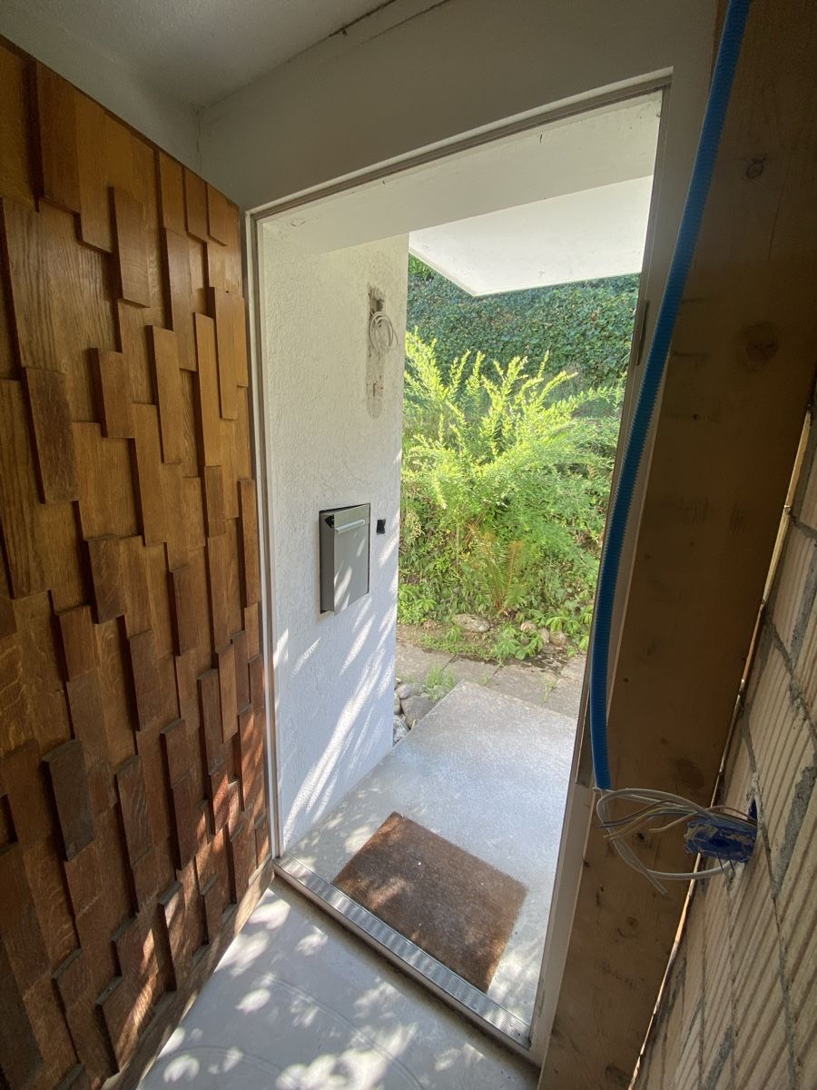 Porte: Eingangstüre aus Holz – Usato da Zürich venduto da Fairy07 2