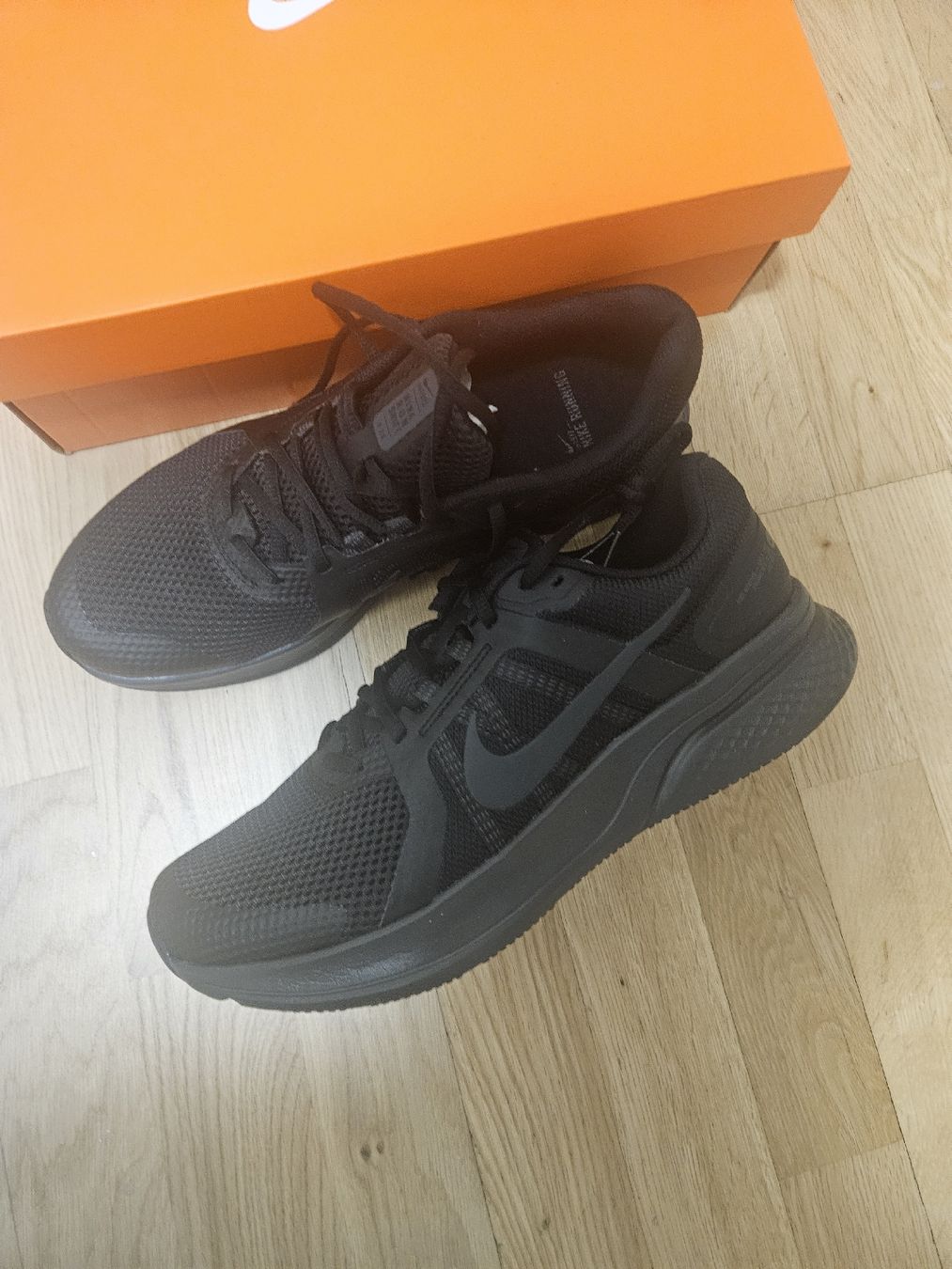 Nike Scarpe da uomo: Nike Run Swift 2 Schuhe Gr.45 – Nuovo e nell'imballaggio originale da Emmenbrücke venduto da TopGato 1