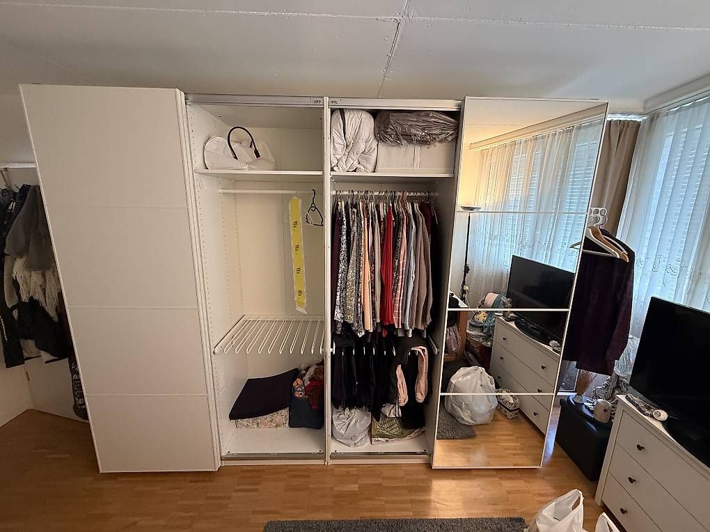 Armadi: IKEA PAX armoire penderie  – Usato da Genève venduto da pablofurrer 3