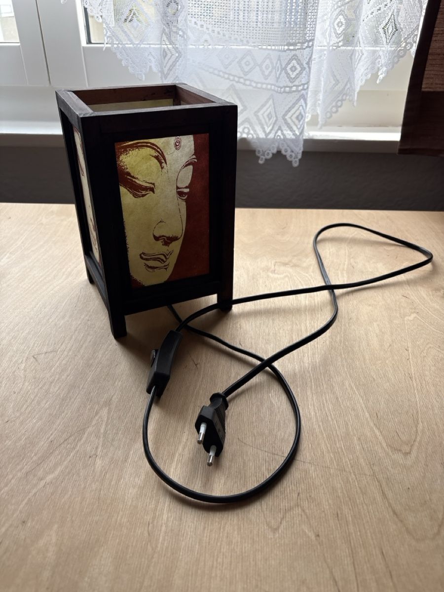 Lampade: Tischlampe Holz mit asiatischem Bild – Usato da Thun venduto da Gitarre-1