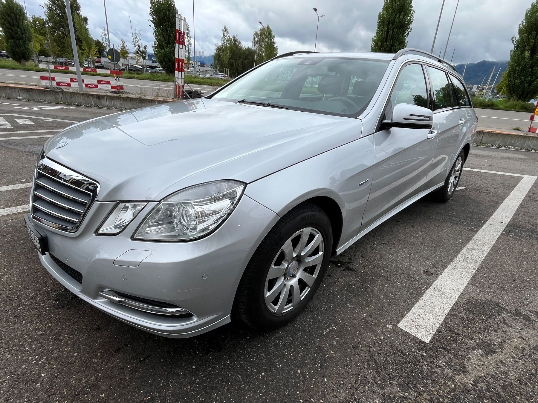 Mercedes-Benz Automobili: 2010 E200 CDI 146,500 Km Blueefficieny – Usato da Zürich venduto da den_8mcx 1