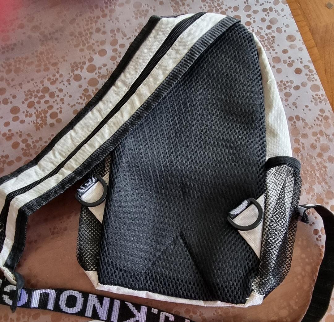 Altro in  Abbigliamento & Accessori: sac à bandoulière décontracté, multifonctionnel – Nuovo (secondo la descrizione) da Tolochenaz venduto da nieeva 1